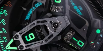 Urwerk UR-230 EAGLE Picture 1