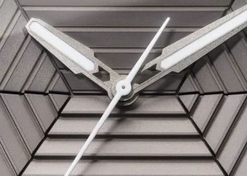 alto-art01-monochrome-grey-watch-review-1