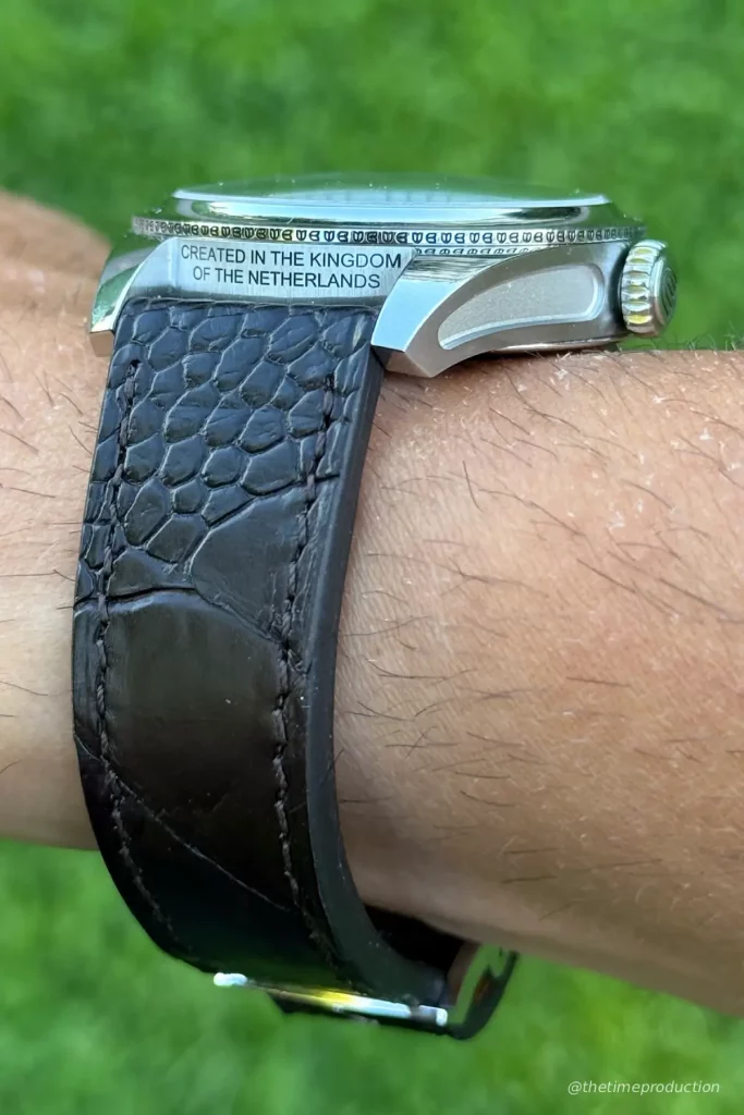 dunselman-black-tulip-watch-review-7
