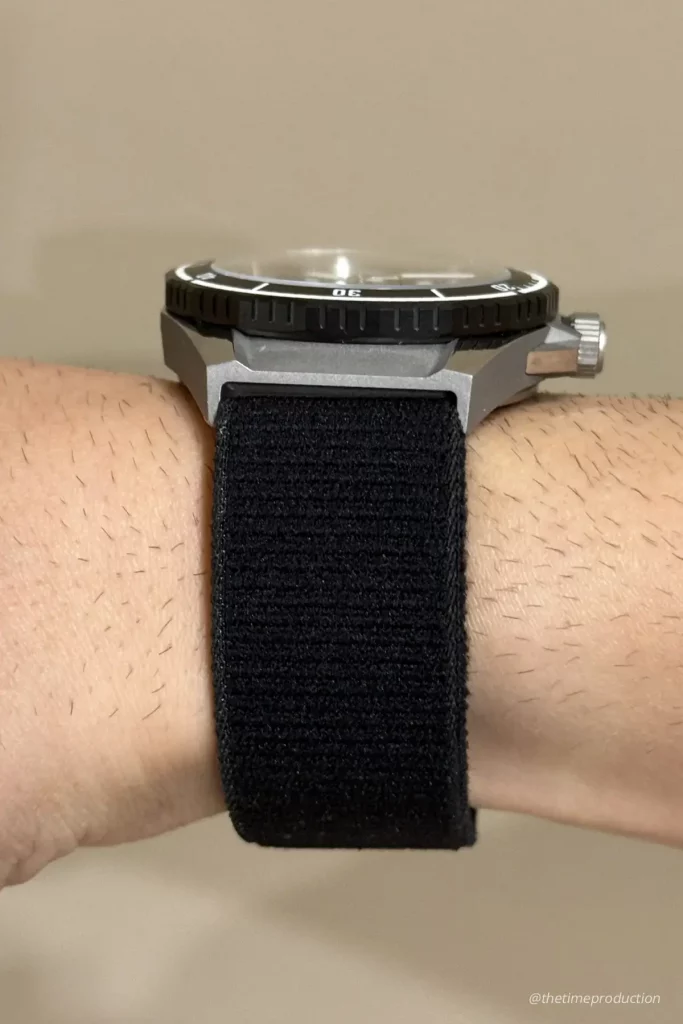 atelier-holgur-fromand-edition-fumée-ocean-emerald-watch-review-7