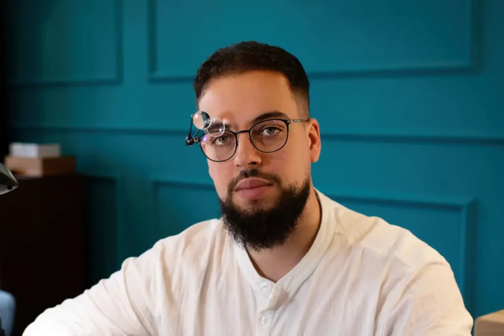 felipe-pikullik-Mondphase-2-watch-review-2