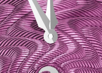 gos-norrsken-fuchsia-watch-review-1