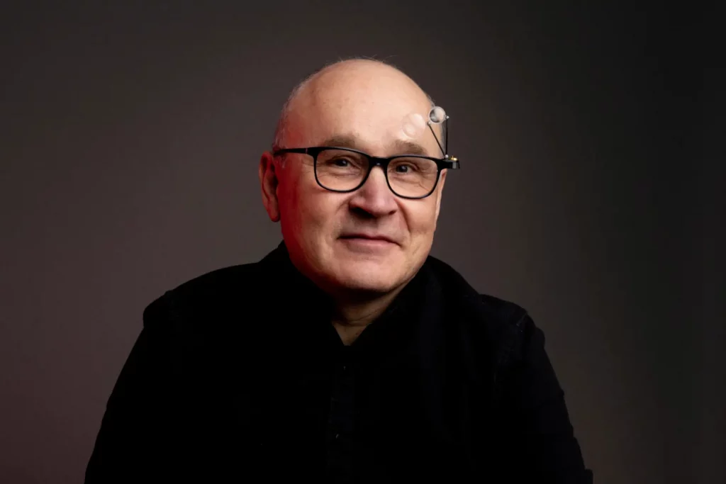 gos-norrsken-fuchsia-watch-review-2