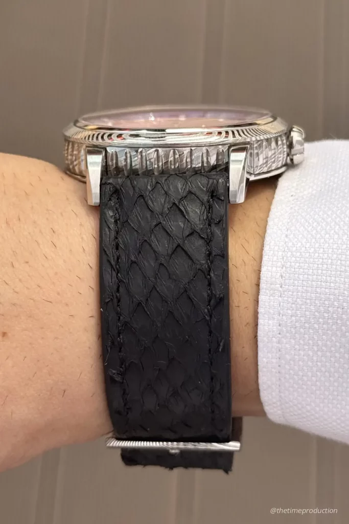 gos-norrsken-fuchsia-watch-review-6