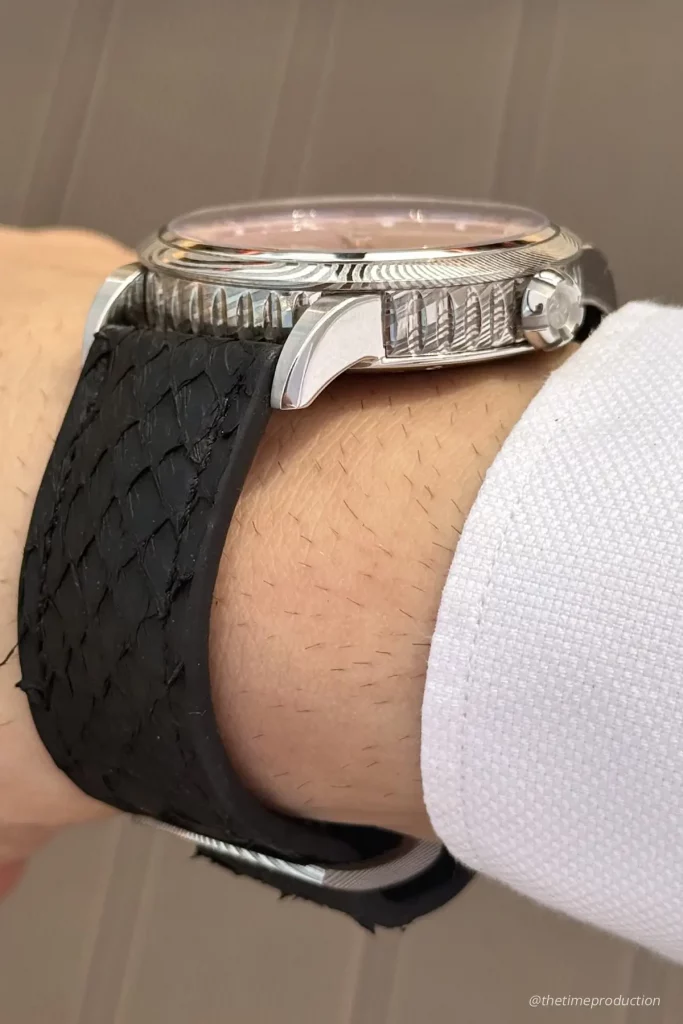 gos-norrsken-fuchsia-watch-review-7