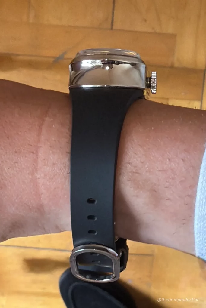 fam-al-hut-mobius-watch-review-6