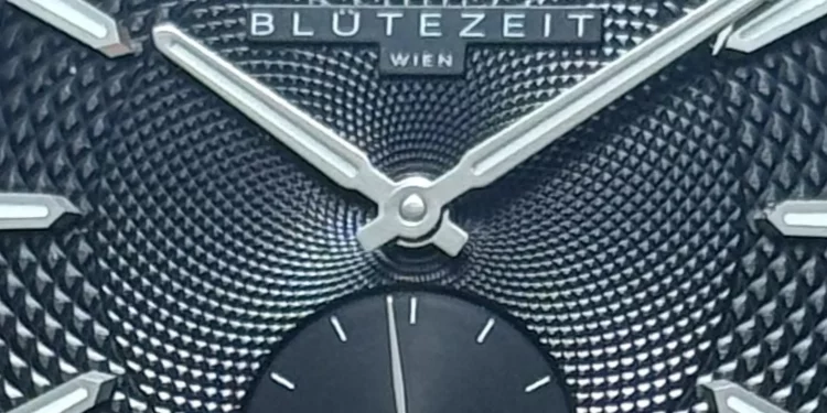 blutezeit-2-2-watch-review-1